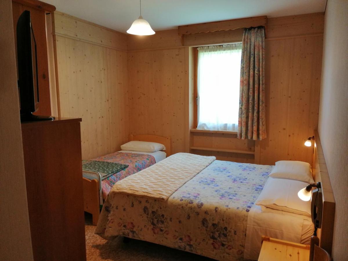 Hotel Zebru วัลฟูร์วา ภายนอก รูปภาพ